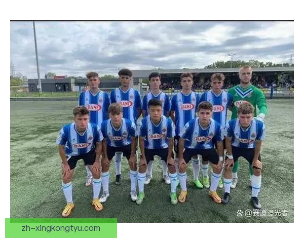 杨希自信中超防外援越南无忧