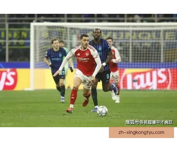 天空：热刺求购罗伯逊欧冠经验